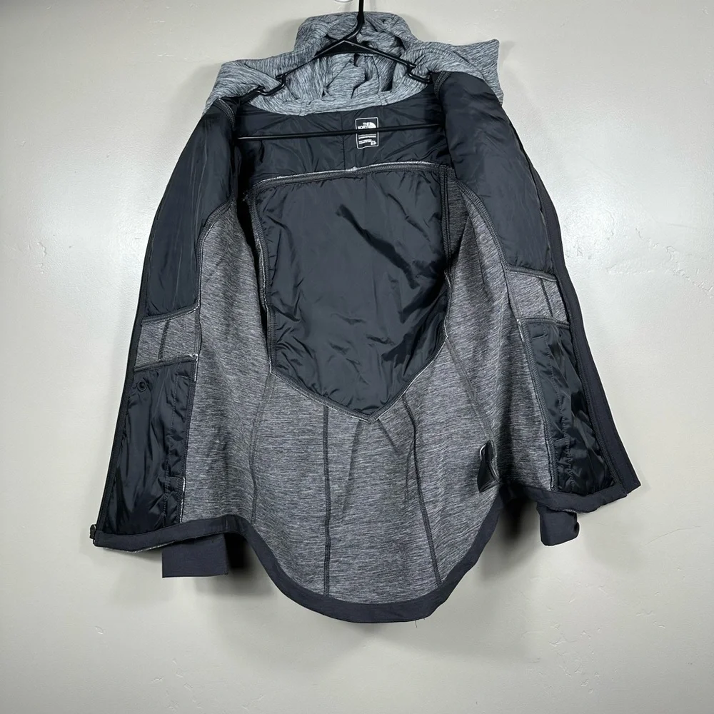 The North Face Women’s Pseudio Jacket in Black / Grey Size Small